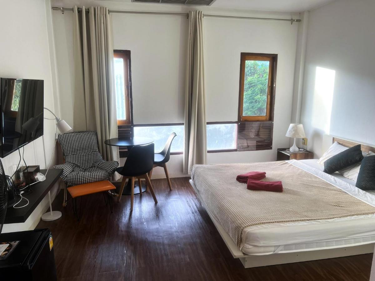 Centerpoint Hotel & Plaza Тонг Сала Номер фото